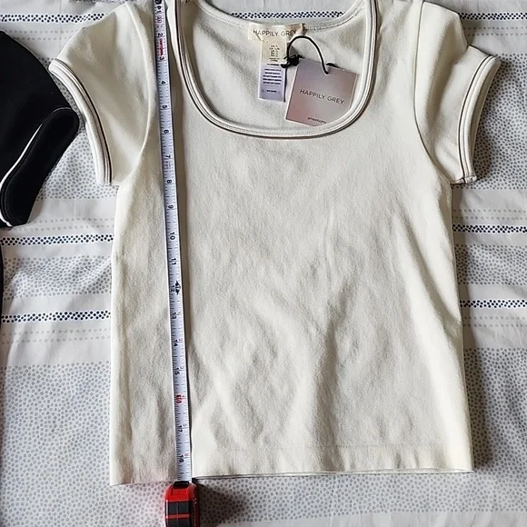 2 Womens Happily Grey Baby Tees - Picture 9 of 9